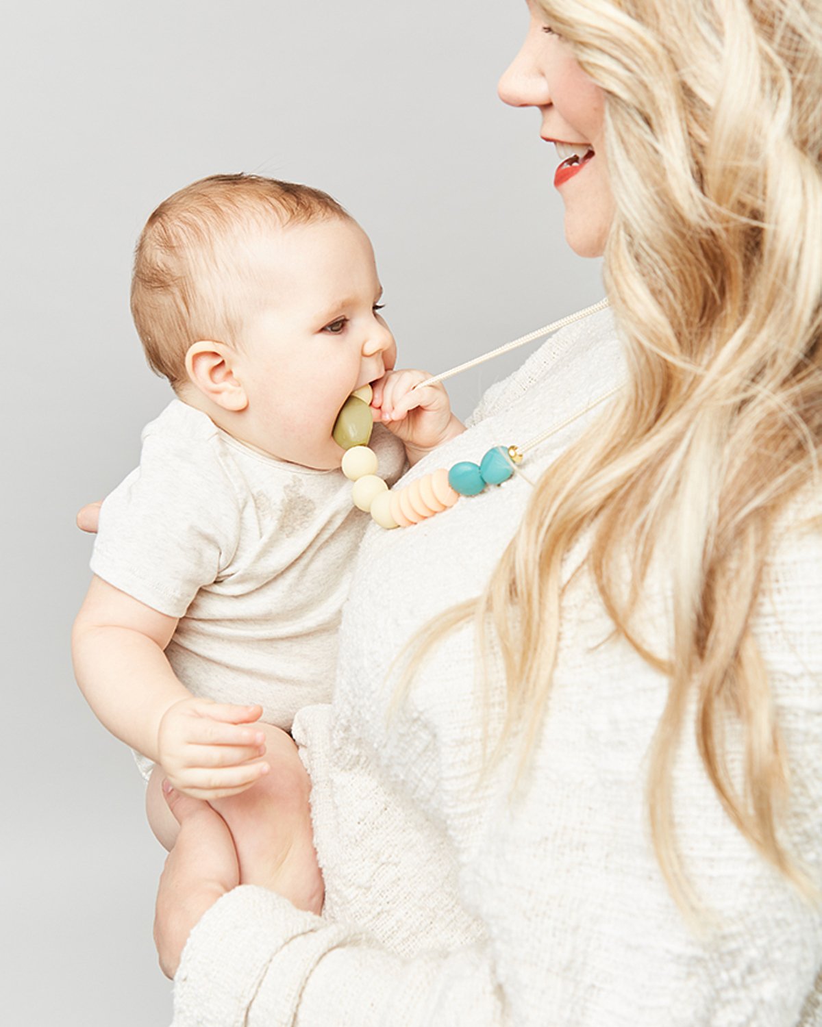 Dewdrop Signature Teething Necklace